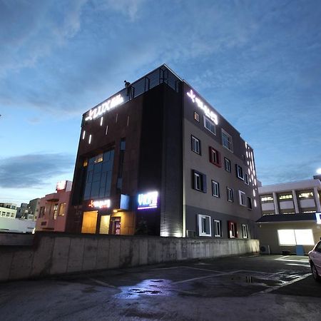 Jeju Lux Hotel Ojo-ri Ngoại thất bức ảnh
