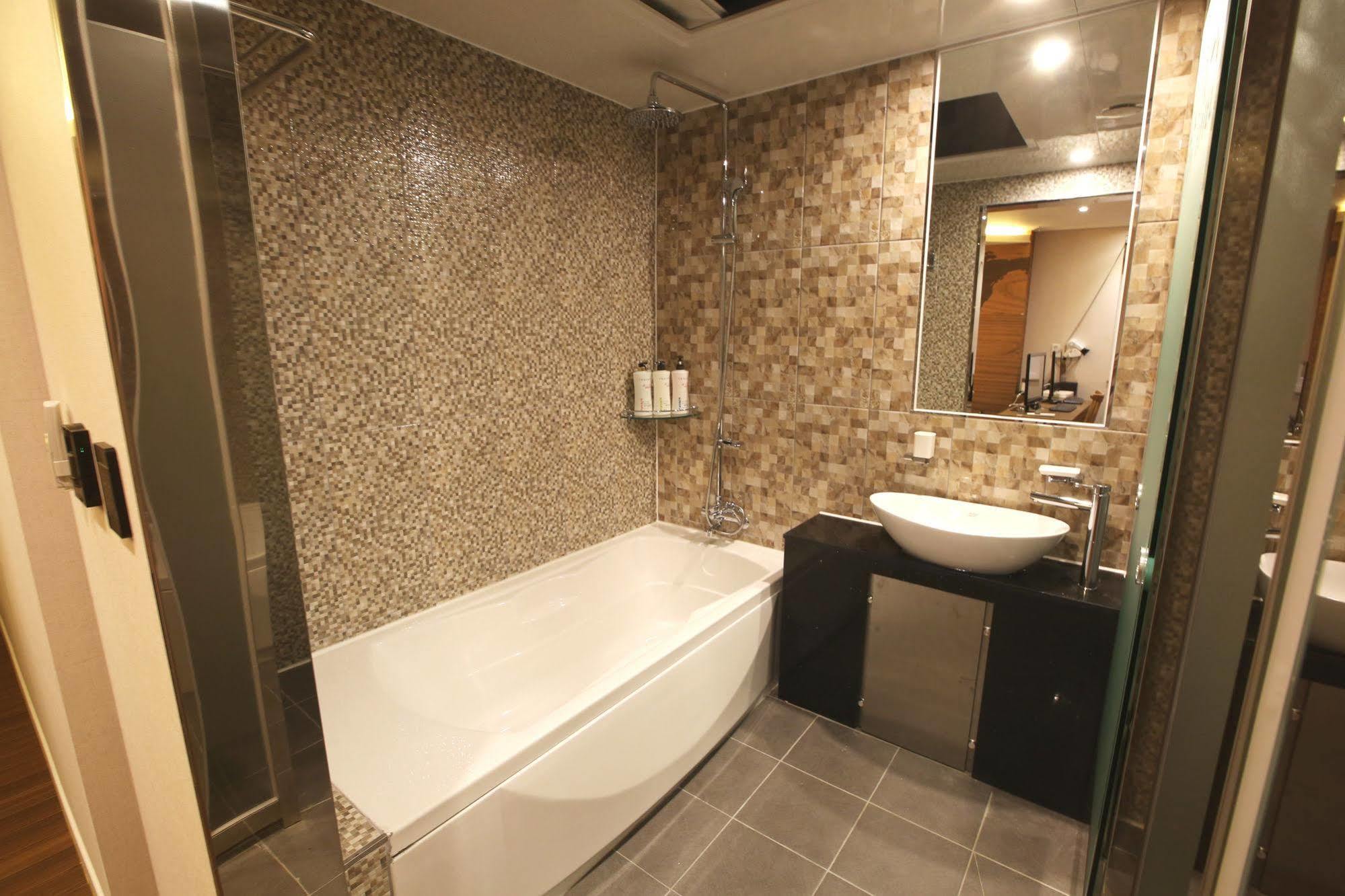 Jeju Lux Hotel Ojo-ri Ngoại thất bức ảnh