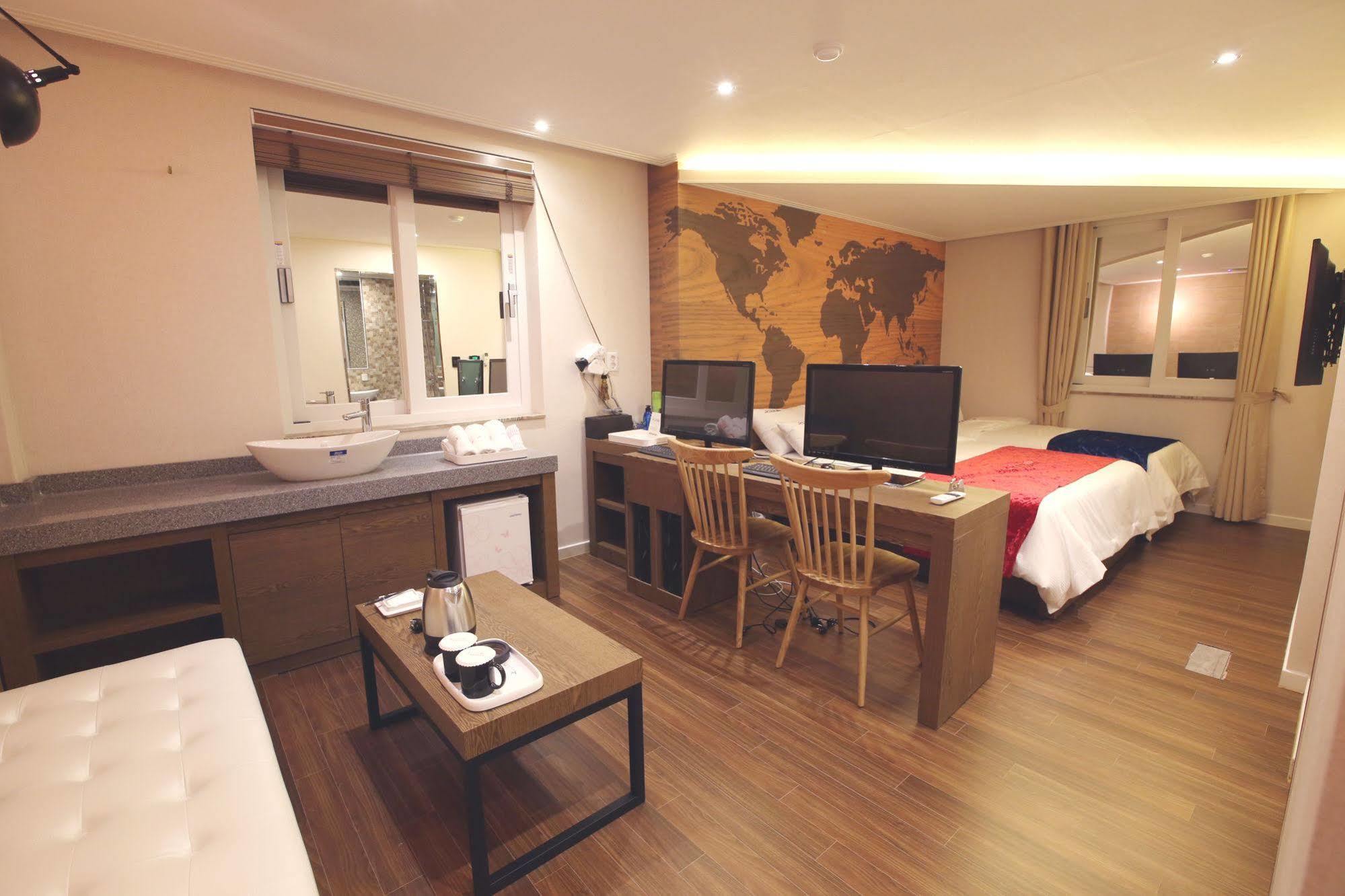 Jeju Lux Hotel Ojo-ri Ngoại thất bức ảnh