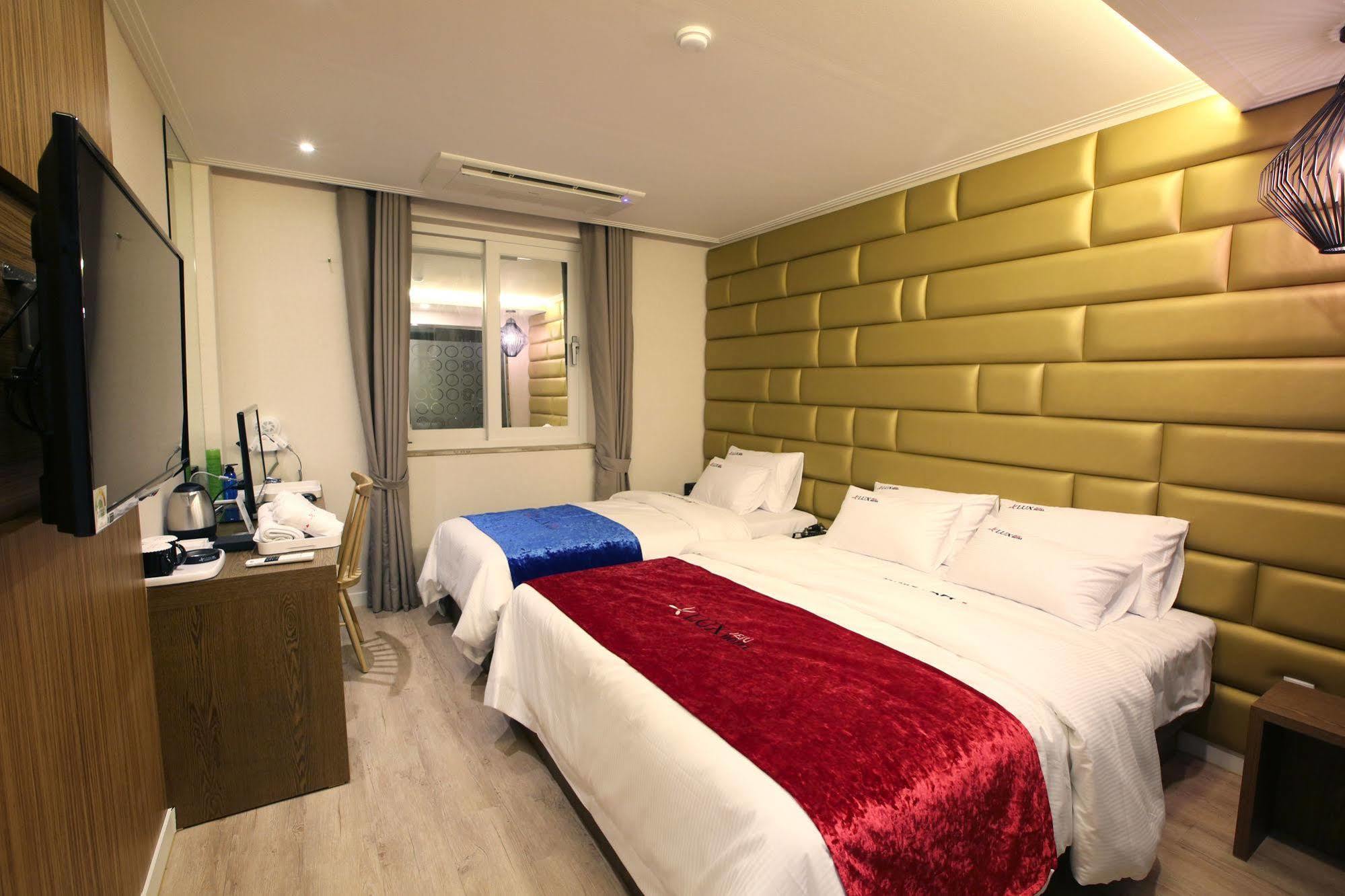 Jeju Lux Hotel Ojo-ri Ngoại thất bức ảnh